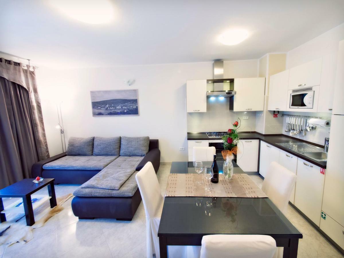 Apartmani Fortuna Zlarin Exterior photo