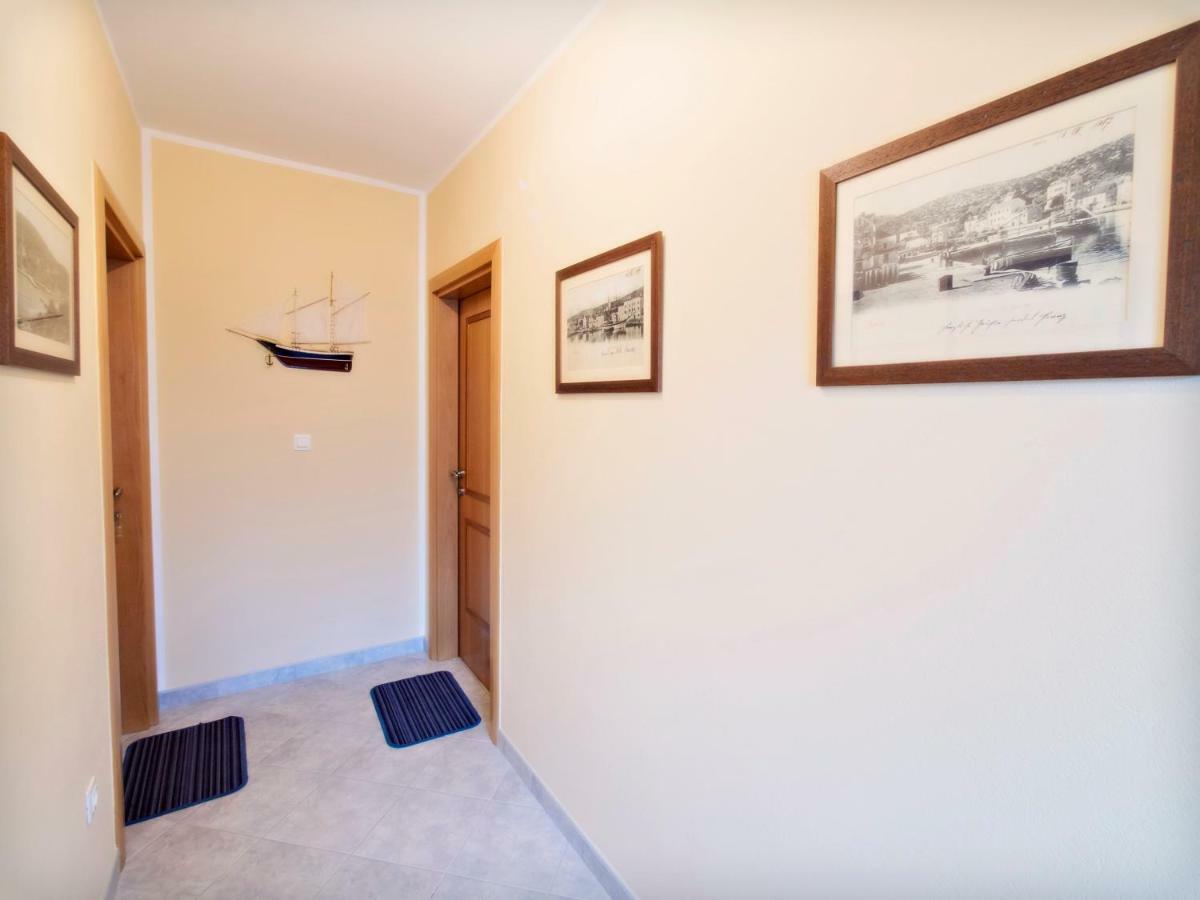 Apartmani Fortuna Zlarin Exterior photo