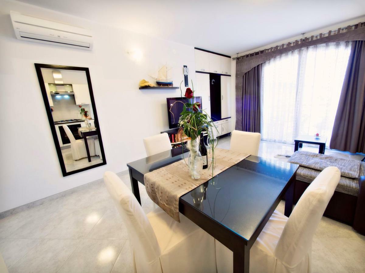 Apartmani Fortuna Zlarin Exterior photo
